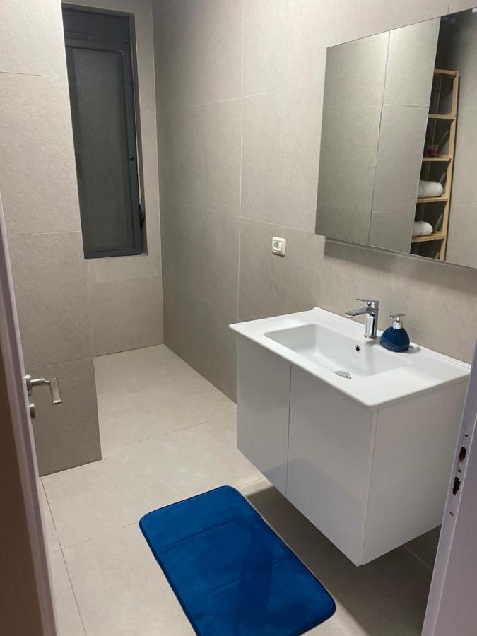 Cheerful 2-Bedroom Apartment In Golem Golem  Esterno foto