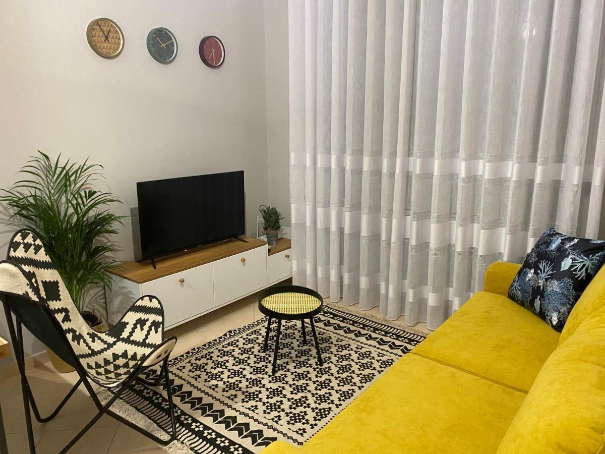 Cheerful 2-Bedroom Apartment In Golem Golem  Esterno foto