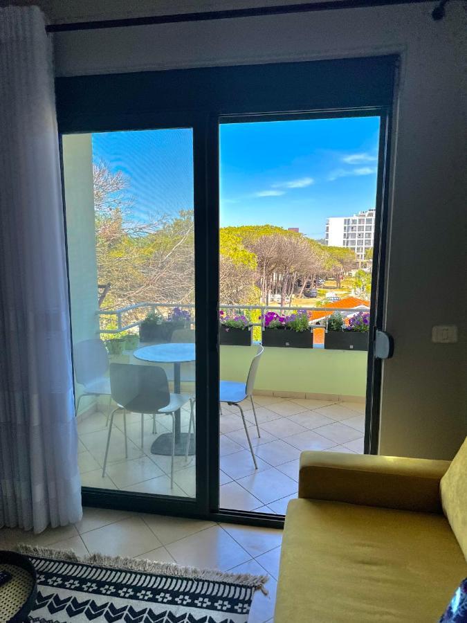 Cheerful 2-Bedroom Apartment In Golem Golem  Esterno foto